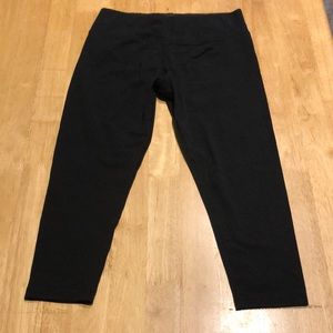 Cariloha black capri performance leggings -S